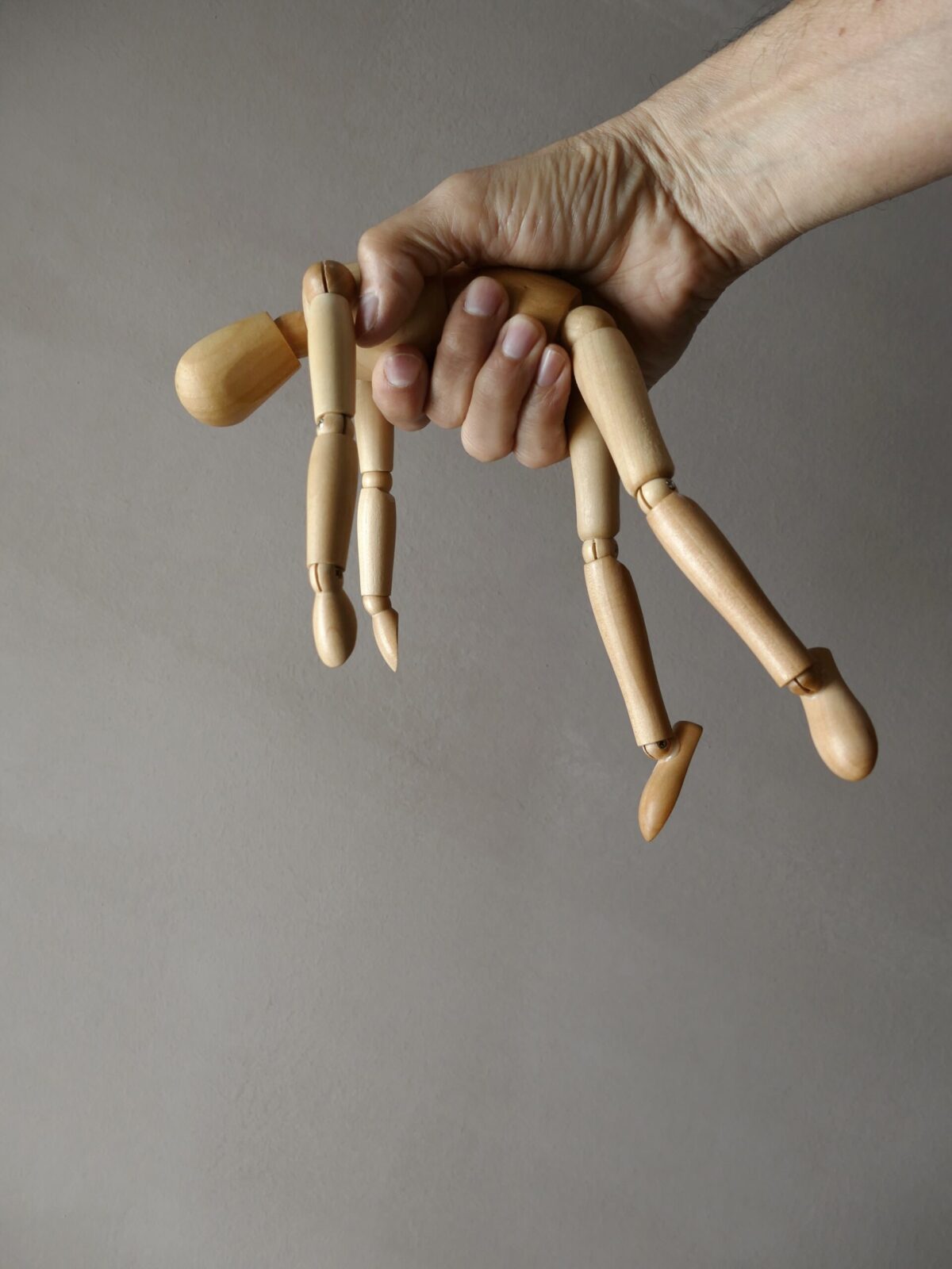 help suffers from domestic abuse