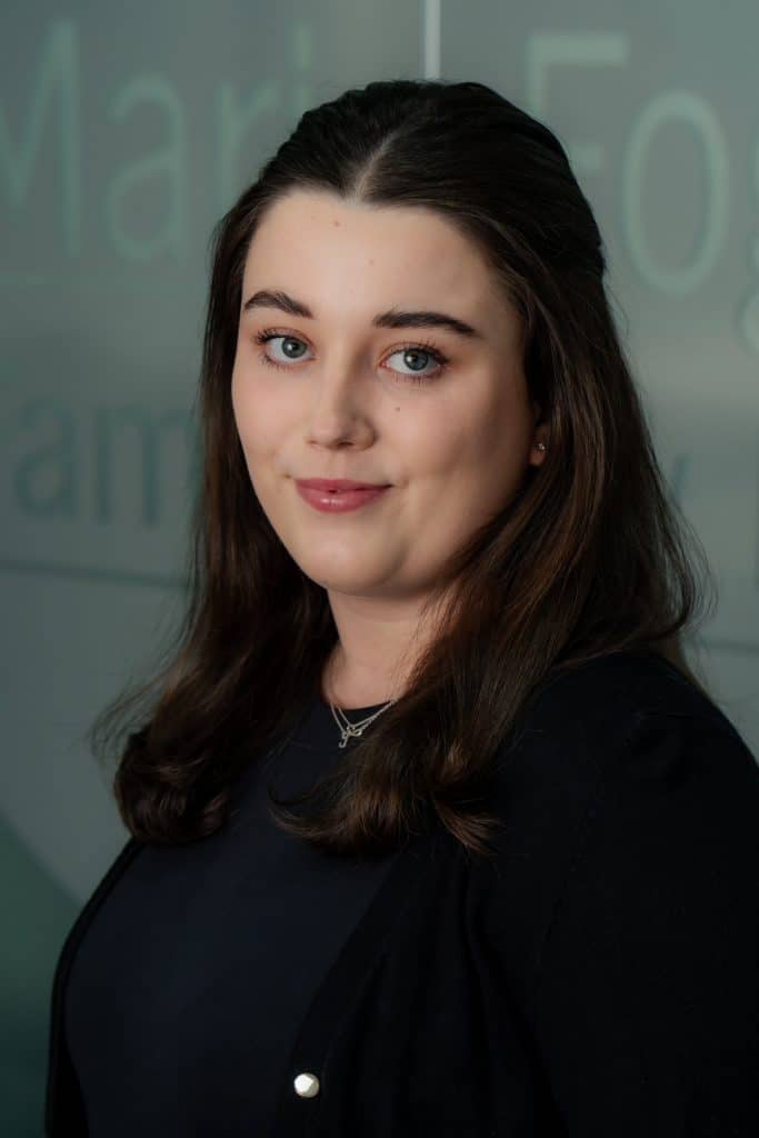 Rosa paralegal